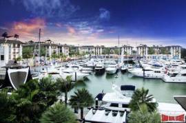 Royal Phuket Marina - Elegant Newly Renovated Four Bedroom Penthouse for Sale in Koh Kaew