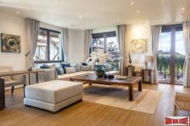 Royal Phuket Marina - Elegant Newly Renovated Four Bedroom Penthouse for Sale in Koh Kaew