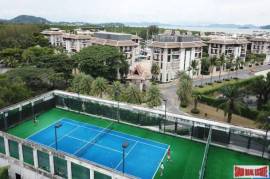 Royal Phuket Marina - Elegant Newly Renovated Four Bedroom Penthouse for Sale in Koh Kaew