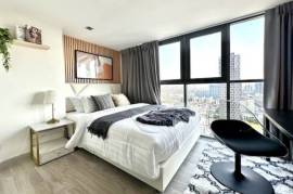Ideo Mobi Sukhumvit 81 - Renovated Top Floor Duplex with Balcony at Sukhumvit 81, BTS On Nut