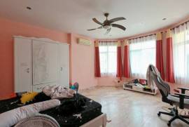 Exquisite 6-bedroom pool villa for sale in Kathu Near Phuket Country Club
