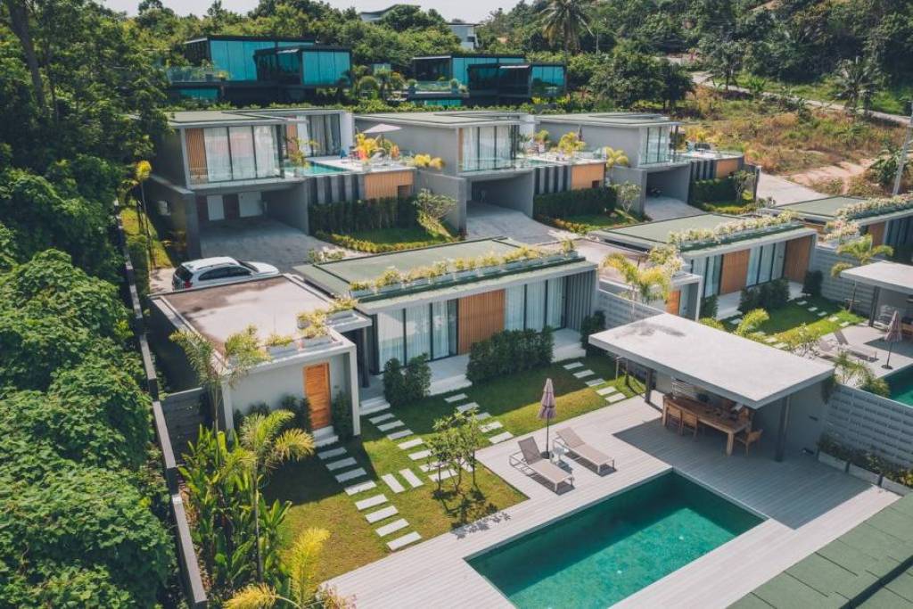 Luxury Villa Complex for Sale: Prime Investment Opportunity in Koh Samui's Most Prestigious Location