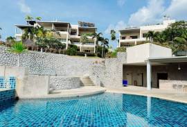 Layan Garden - Newly Renovated Penthouse Condominium with Sea-Views and Excellent Facilities For Sale