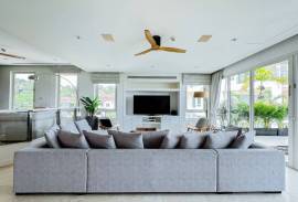 Layan Garden - Newly Renovated Penthouse Condominium with Sea-Views and Excellent Facilities For Sale