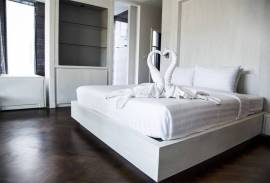 Icon Park - Modern Two Bedroom Penthouse with Beautiful Mountain View