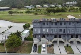 Black Mountain : 4 Story 3 Bedroom Townhouse