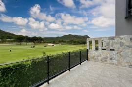 Black Mountain : 4 Story 3 Bedroom Townhouse