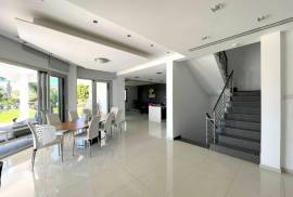 Fully Furnished 6 Bedroom Villa - Peyia, Paphos