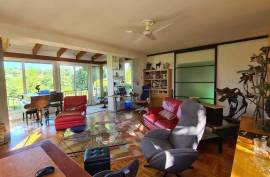 Superb country park with cottage, gite & pool