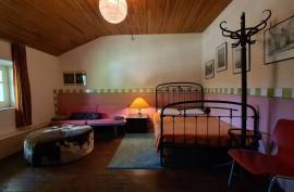 Superb country park with cottage, gite & pool