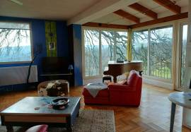 Superb country park with cottage, gite & pool