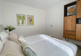 Villa on golf course with communal pool, Pyrenees views N°3