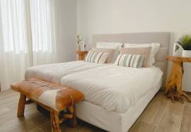 Villa on golf course with communal pool, Pyrenees views N°3