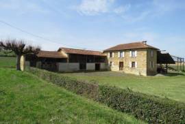 Old house for sale, 4 rooms - Masseube 32140