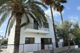 Lovely, Four Bedroom House in Oroklini area, Larnaca