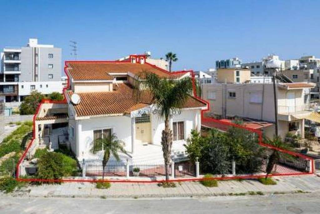 Detached 3 bedroom house near McDonalds Drivethrou, Larnaca