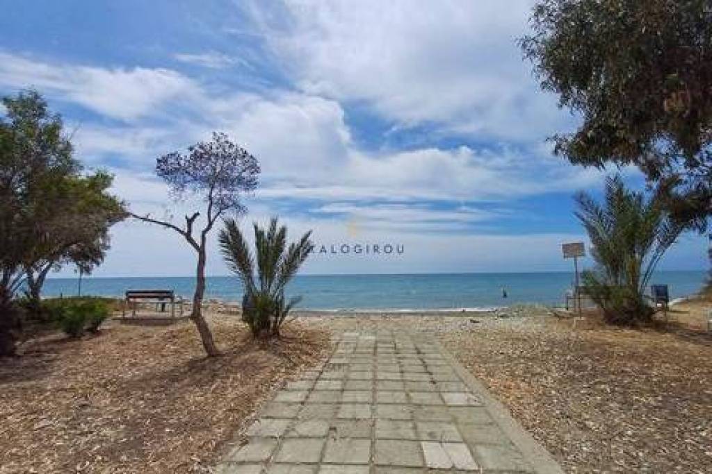 Unique 2-Bed Coastal Apartment with Sea & Salt Lake Views in Meneou, Larnaca