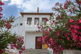 Maisonette 308 sq.m for sale
