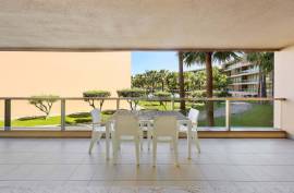 2 Bedroom Apartment with Pool View in Exclusive Condominium in Salgados - Albufeira