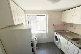 Apartamento T2+1 junto ao Elevador da Bica com Vista para o Tejo
