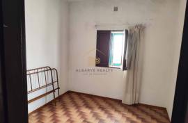 3 bedroom villa with land
