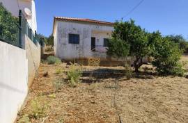 3 bedroom villa with land