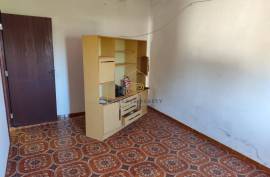 3 bedroom villa with land