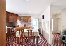 Floor refurbished villa with garden