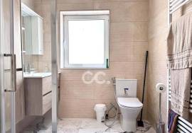 Floor refurbished villa with garden