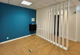 Commercial shop for sale or rent - well located, large space, 78m2, natural light