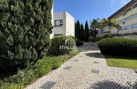 Commercial shop for sale or rent - well located, large space, 78m2, natural light