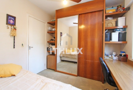 Great semi-furnished apartment, 213M², for sale, 4 bedrooms, 2 suites, 1 parking space, Mont ́Serrat, POA/RS
