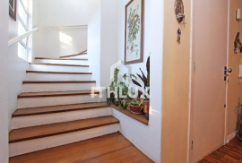 Great semi-furnished apartment, 213M², for sale, 4 bedrooms, 2 suites, 1 parking space, Mont ́Serrat, POA/RS