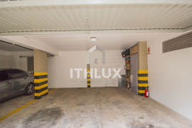 Apartment, for sale,184.72m2, 3 bedrooms, 1 suite, 2 bathrooms, 2 parking spaces, semi-furnished, Parcão, Mont Serrat, Poa/ RS