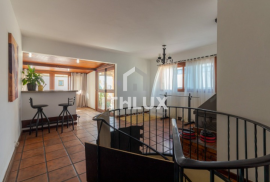 Penthouse, For Sale, 228m2, 3 Bedrooms, 1 Suite, 2 Bathrooms, 1 Toilet, Semi-furnished, 2 Vacancies, Parcão,Mont Serrat, Poa/ RS