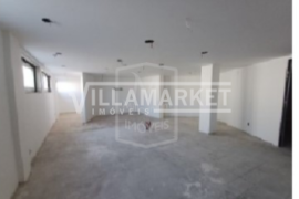 Banking warehouse with 682 m2 located in São Pedro Fins in the municipality of Maia