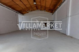 Banking warehouse with 682 m2 located in São Pedro Fins in the municipality of Maia