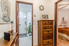 2 bedroom apartment with terrace, south facing, in a quiet area of Lagos