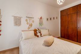 2 bedroom apartment with terrace, south facing, in a quiet area of Lagos