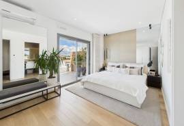 Tavira town centre 4 bedroom luxury villa with private pool