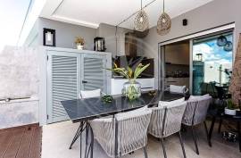 Tavira town centre 4 bedroom luxury villa with private pool