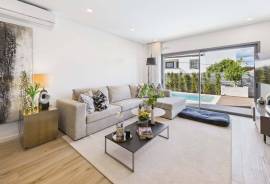 Tavira town centre 4 bedroom luxury villa with private pool