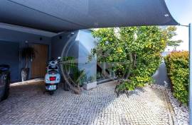 Tavira town centre 4 bedroom luxury villa with private pool