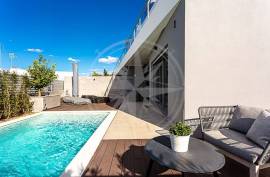Tavira town centre 4 bedroom luxury villa with private pool