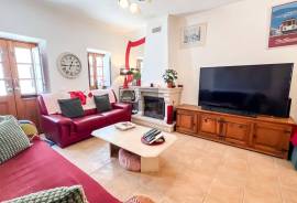 Charming 2-Bedroom Townhouse in the Heart of Historic São Brás de Alportel Charming 2-Bedroom Townhouse in the Heart of Historic São Brás de Alportel