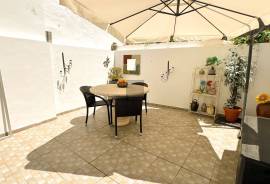 Charming 2-Bedroom Townhouse in the Heart of Historic São Brás de Alportel Charming 2-Bedroom Townhouse in the Heart of Historic São Brás de Alportel