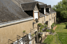 Excellent 8 Bed Farmhouse For Sale In Moisy