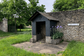Excellent 8 Bed Farmhouse For Sale In Moisy