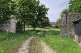 Excellent 8 Bed Farmhouse For Sale In Moisy