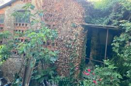 4 Bed House For Renovation for Sale In Capannori Lucca